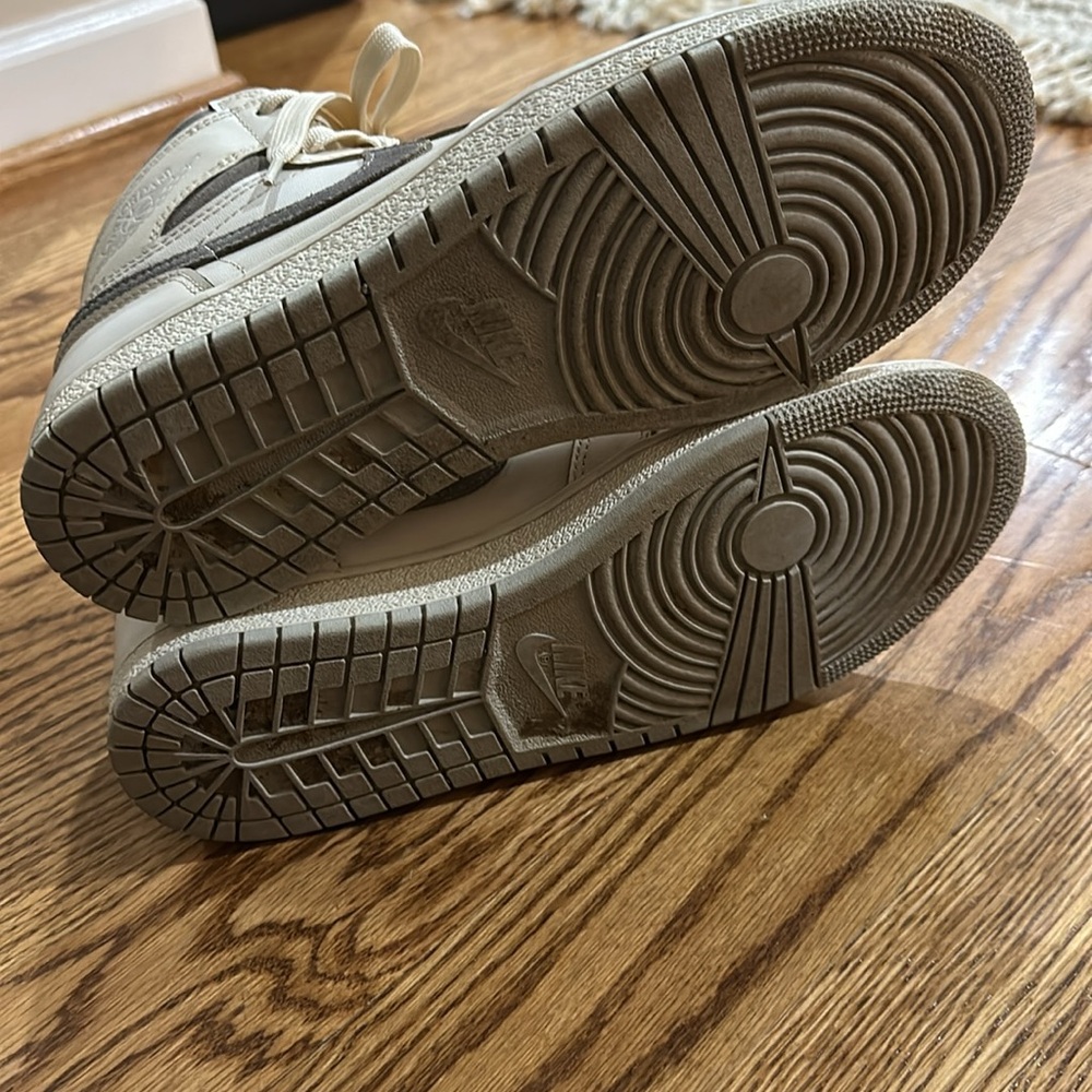 Jordan 1 retro high neutral gray - Picture 6 of 7